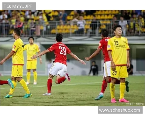 长崎成功丸与大阪樱花的激烈对决展现足球魅力与团队精神